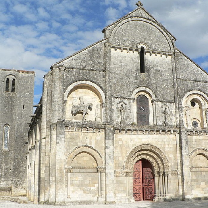 Photo de Église Saint-Pierre de Châteauneuf-sur-Charente