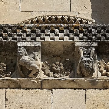 Église Saint-Pierre de Châteauneuf-sur-Charente