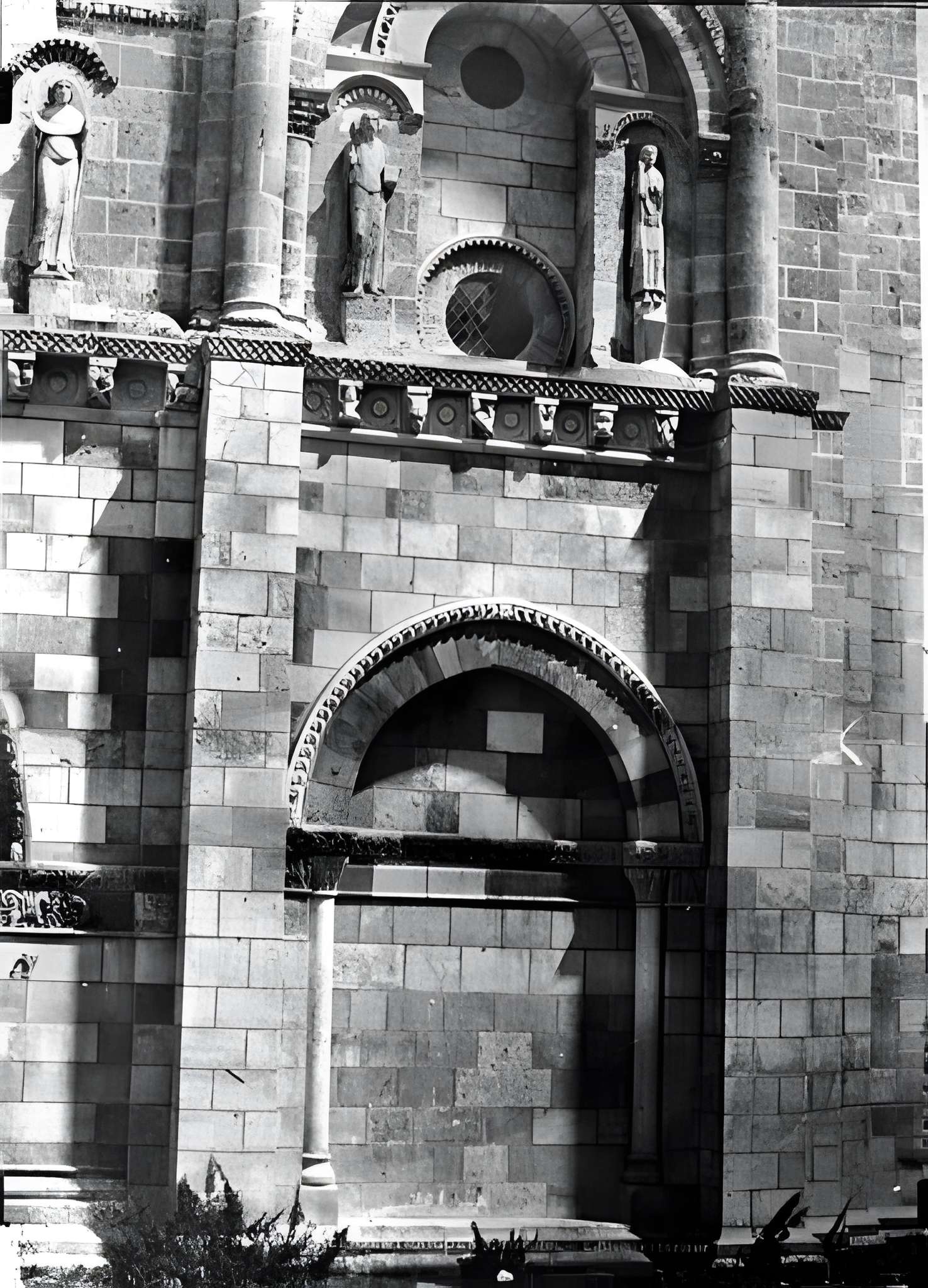 Église Saint-Pierre de Châteauneuf-sur-Charente