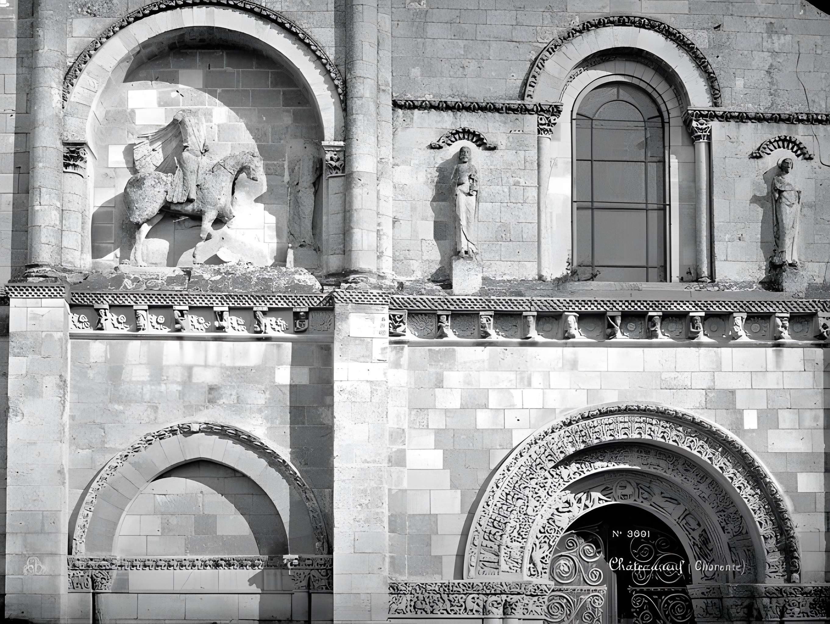 Église Saint-Pierre de Châteauneuf-sur-Charente