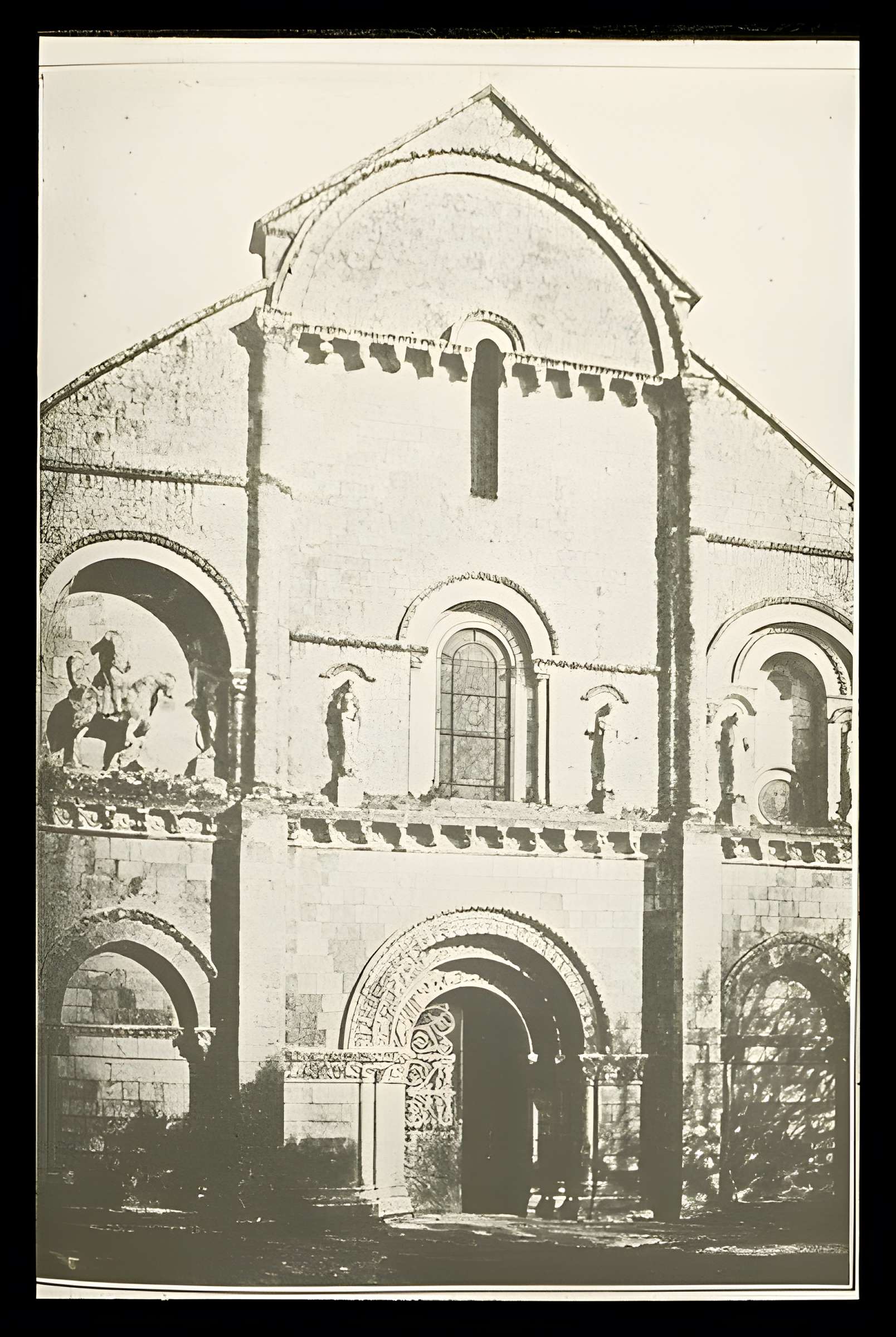 Église Saint-Pierre de Châteauneuf-sur-Charente