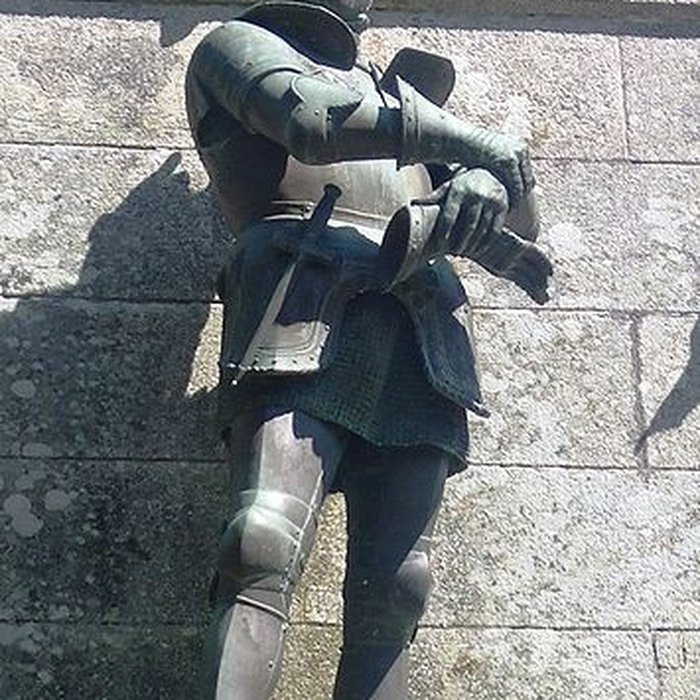 Photo de Monument au comte de Chambord