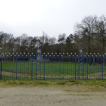 Monument au comte de Chambord