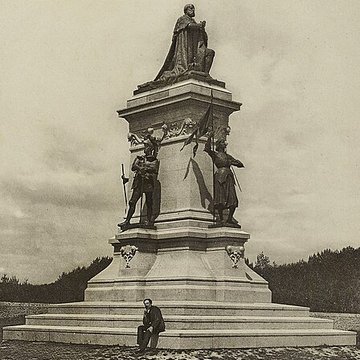 Monument au comte de Chambord