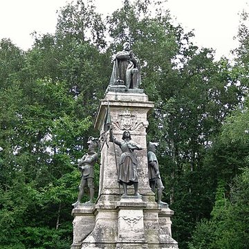 Monument au comte de Chambord