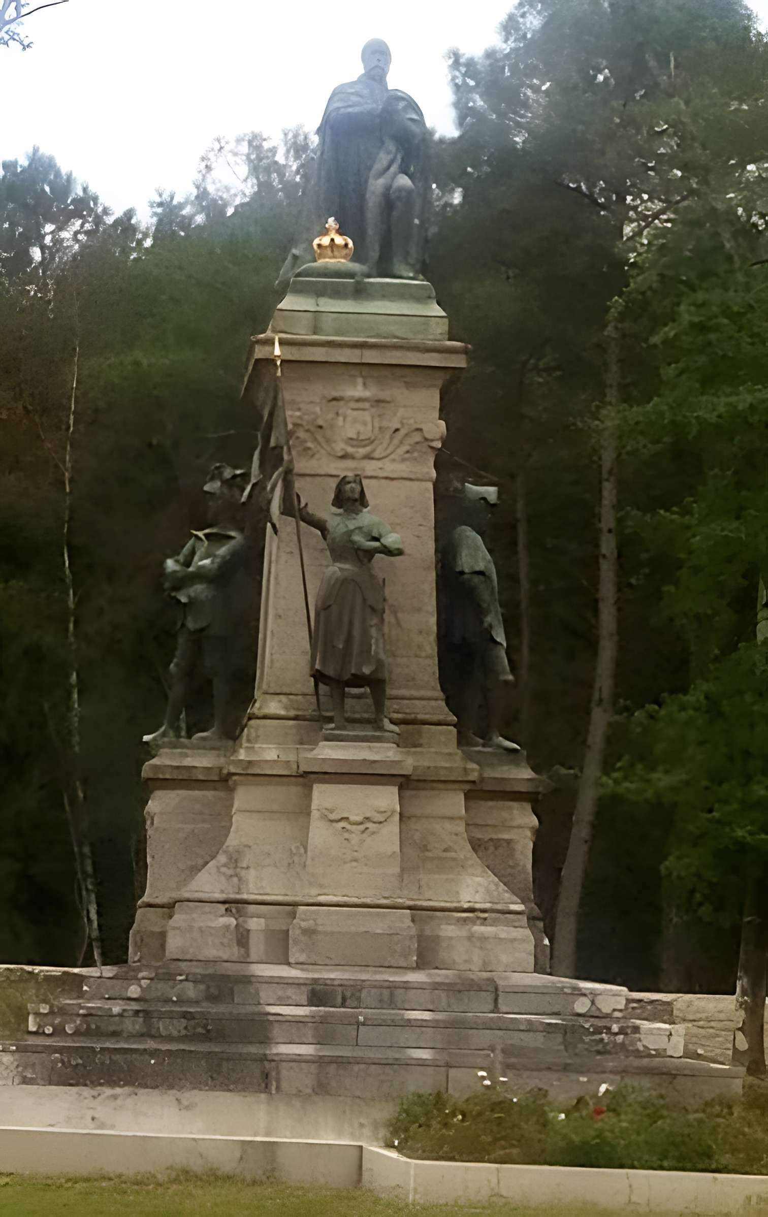 Monument au comte de Chambord