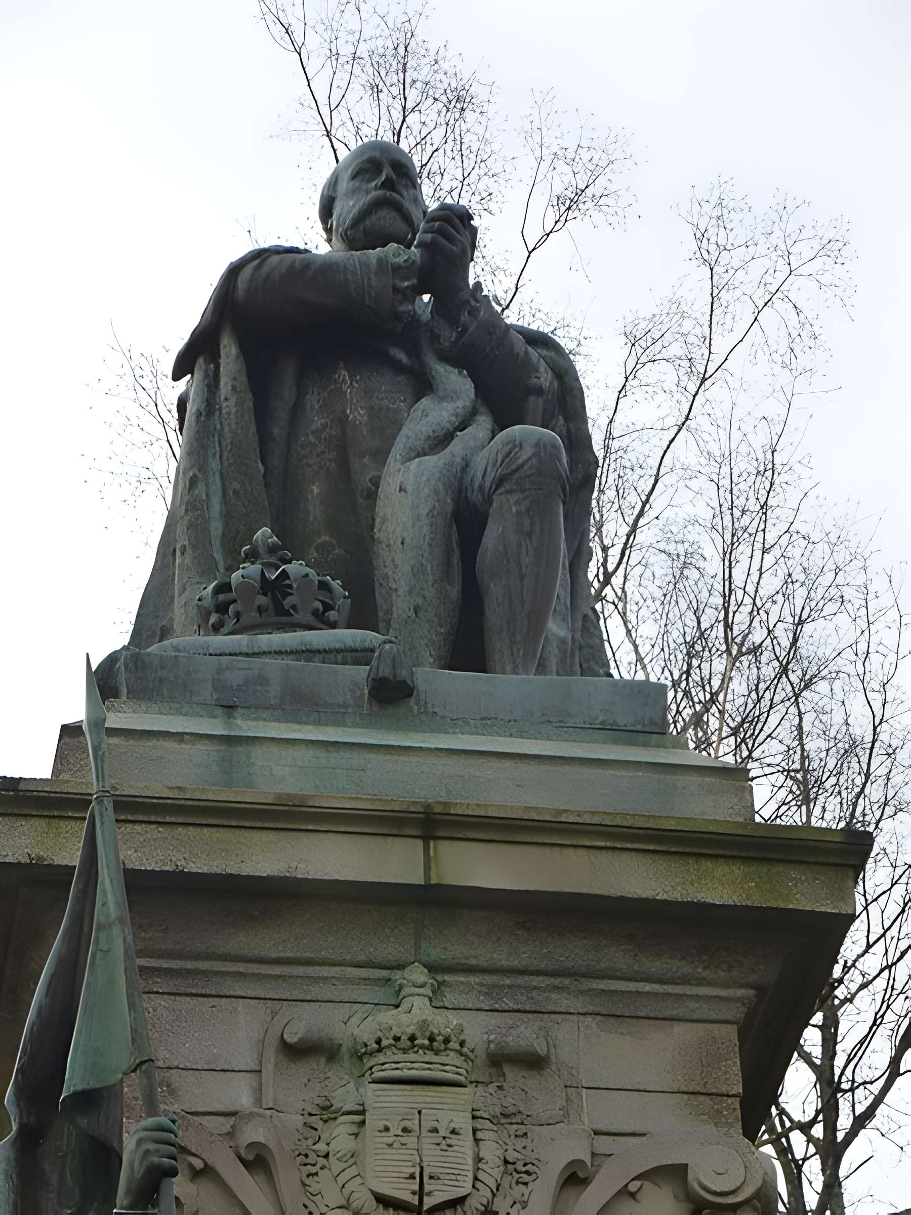 Monument au comte de Chambord