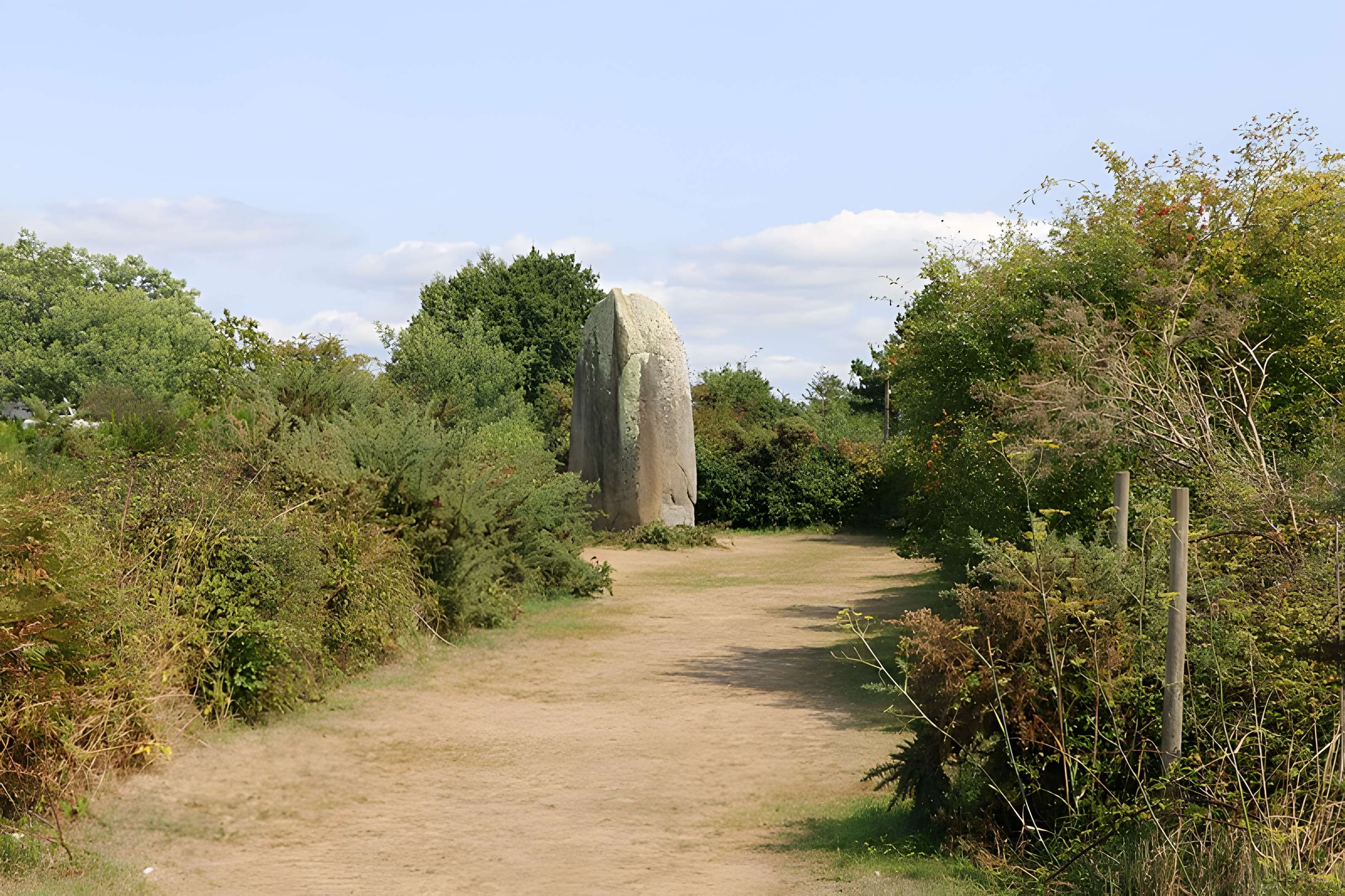 Menhir de Kermaillard