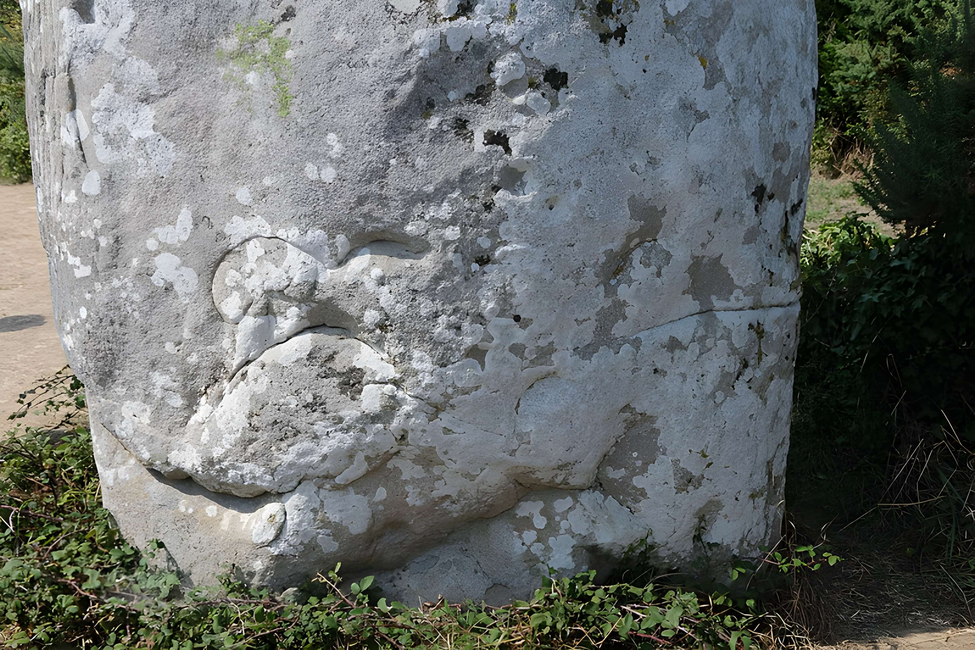 Menhir de Kermaillard