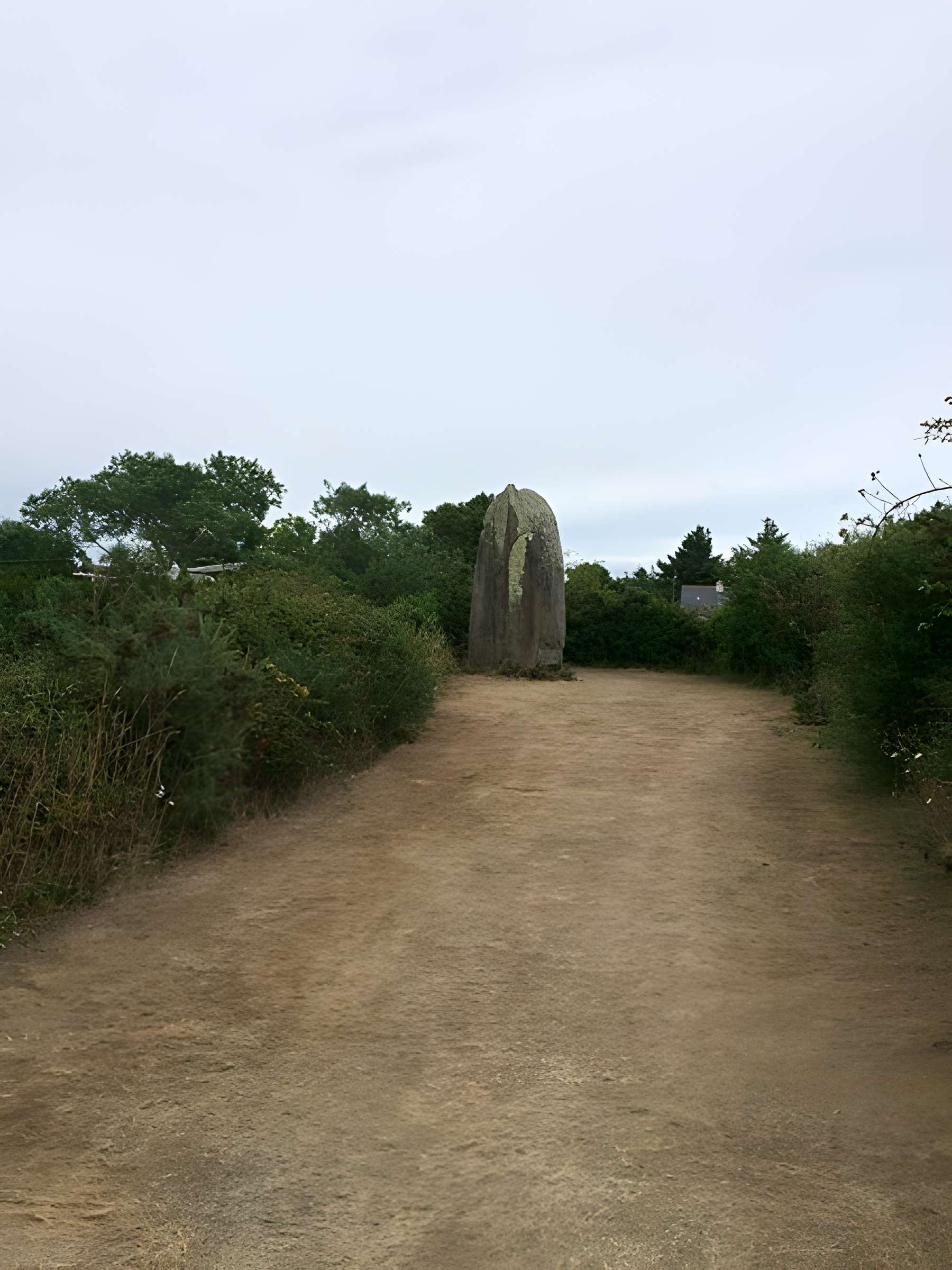 Menhir de Kermaillard