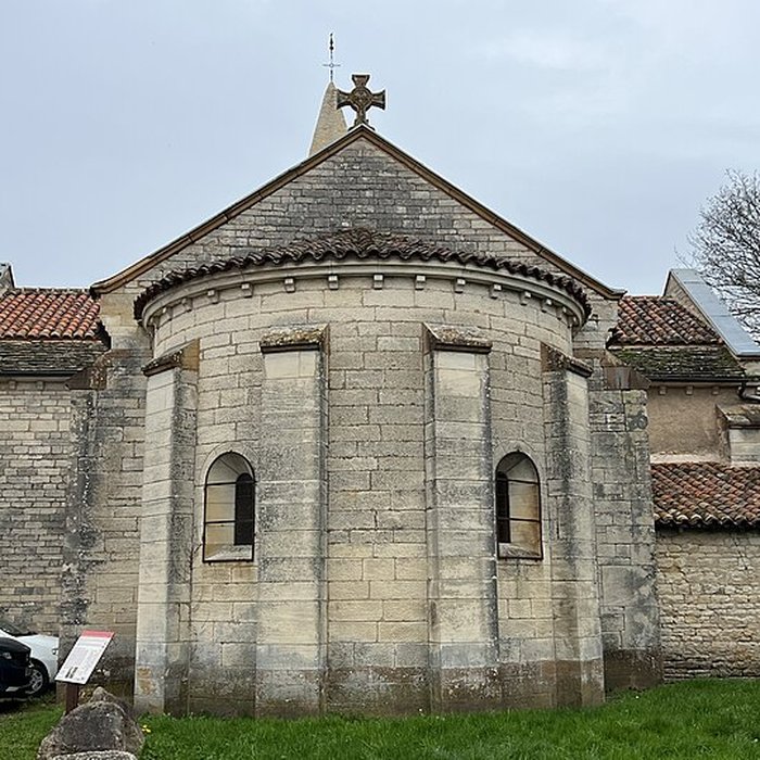 Photo de Église Saint-Pierre de Chissey-lès-Mâcon
