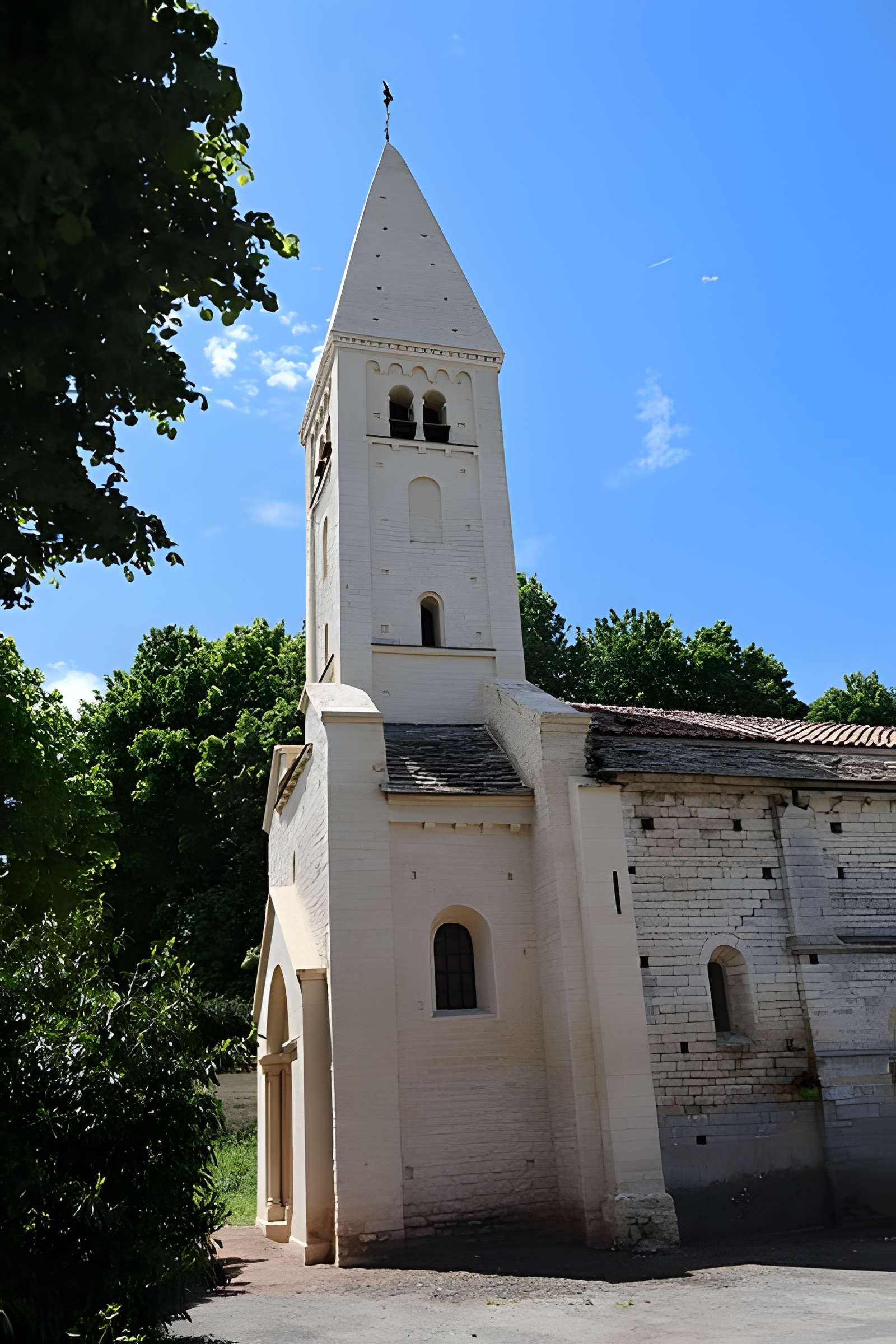 Église Saint-Pierre de Chissey-lès-Mâcon