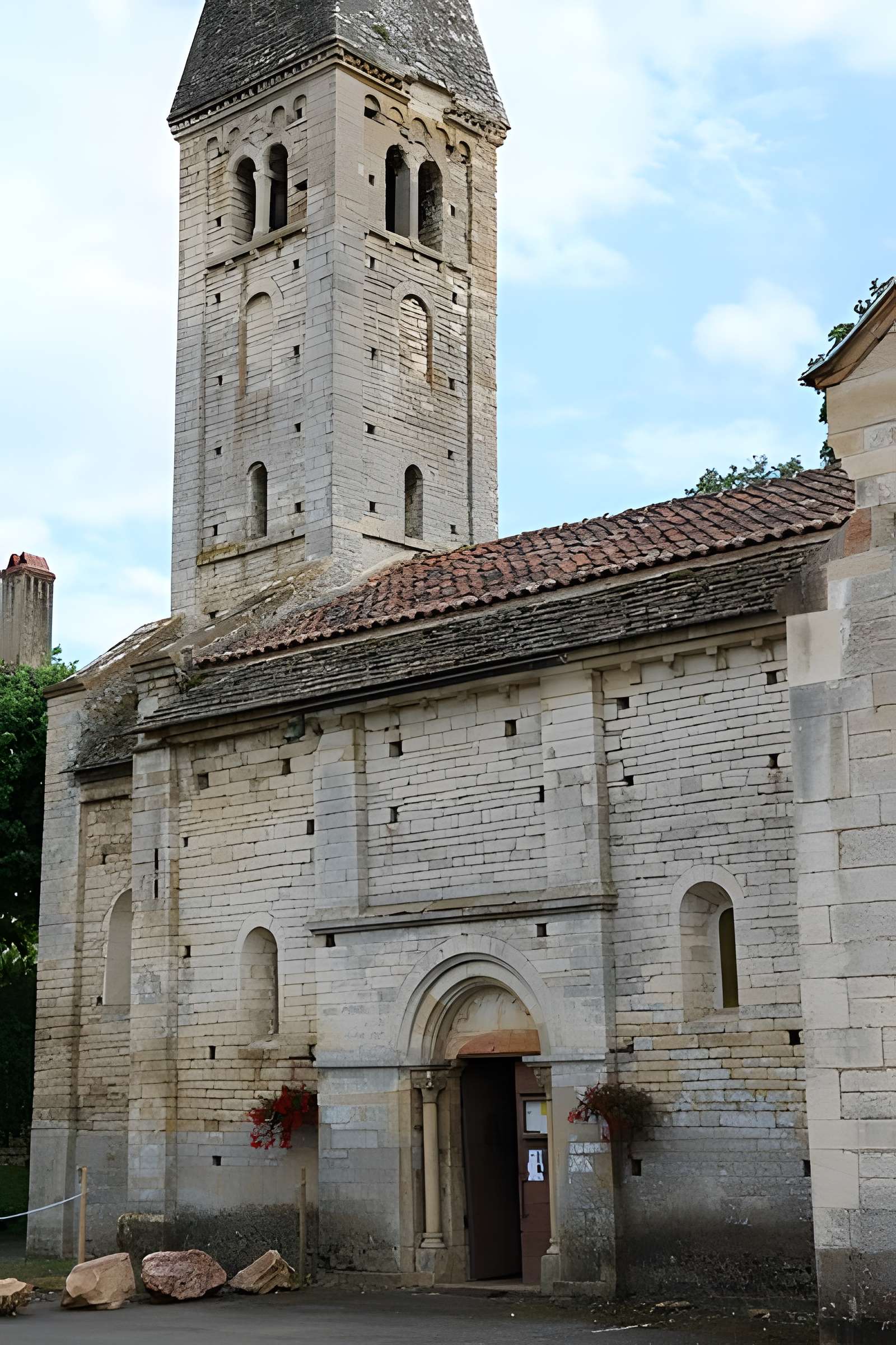 Église Saint-Pierre de Chissey-lès-Mâcon
