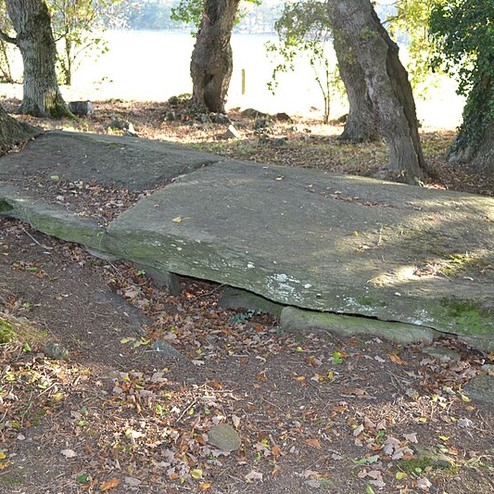 Photo de Tumulus avec dolmen