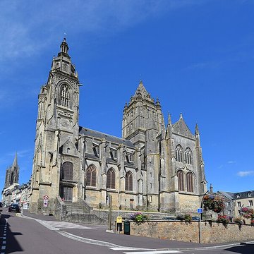Église Saint-Pierre de Coutances