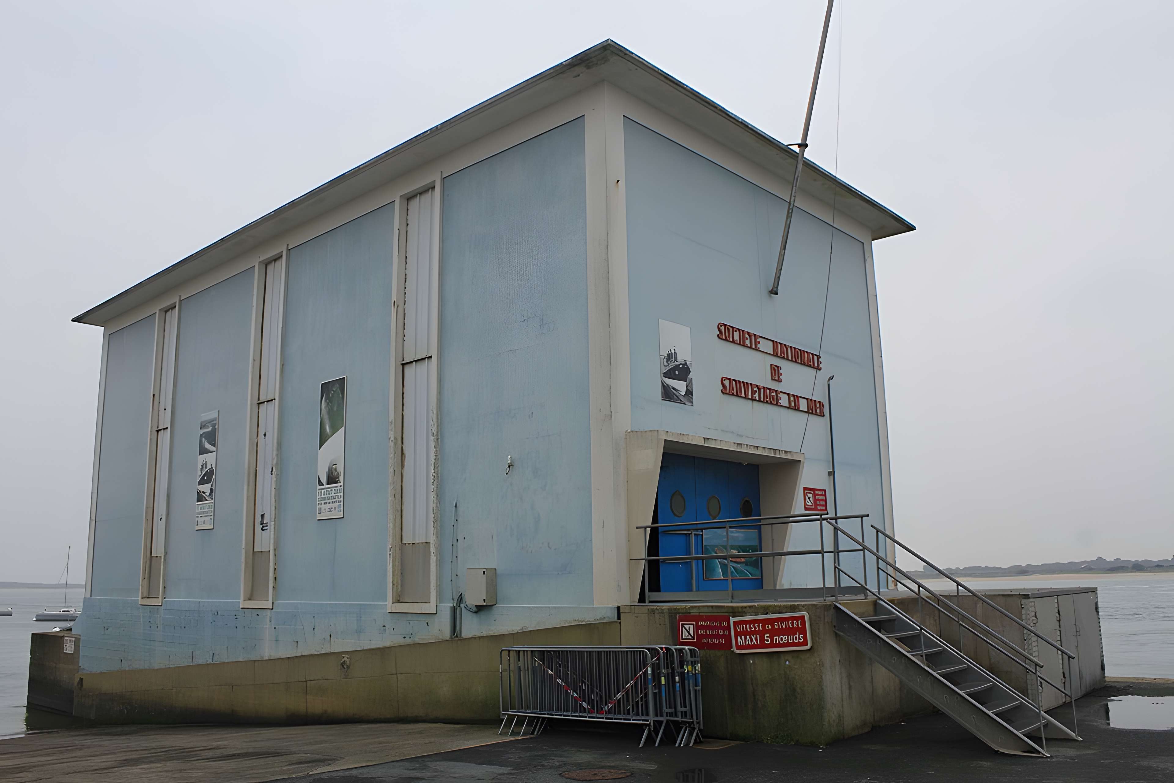 Station de sauvetage en mer de la commune d'Etel, sise dans l'extrémité sud du quai sur la rivière d'Etel