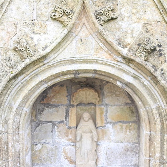 Photo de Fontaine Sainte-Julitte et son enceinte