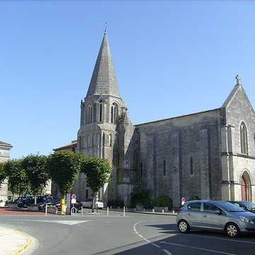 Église Saint-Pierre de Gémozac