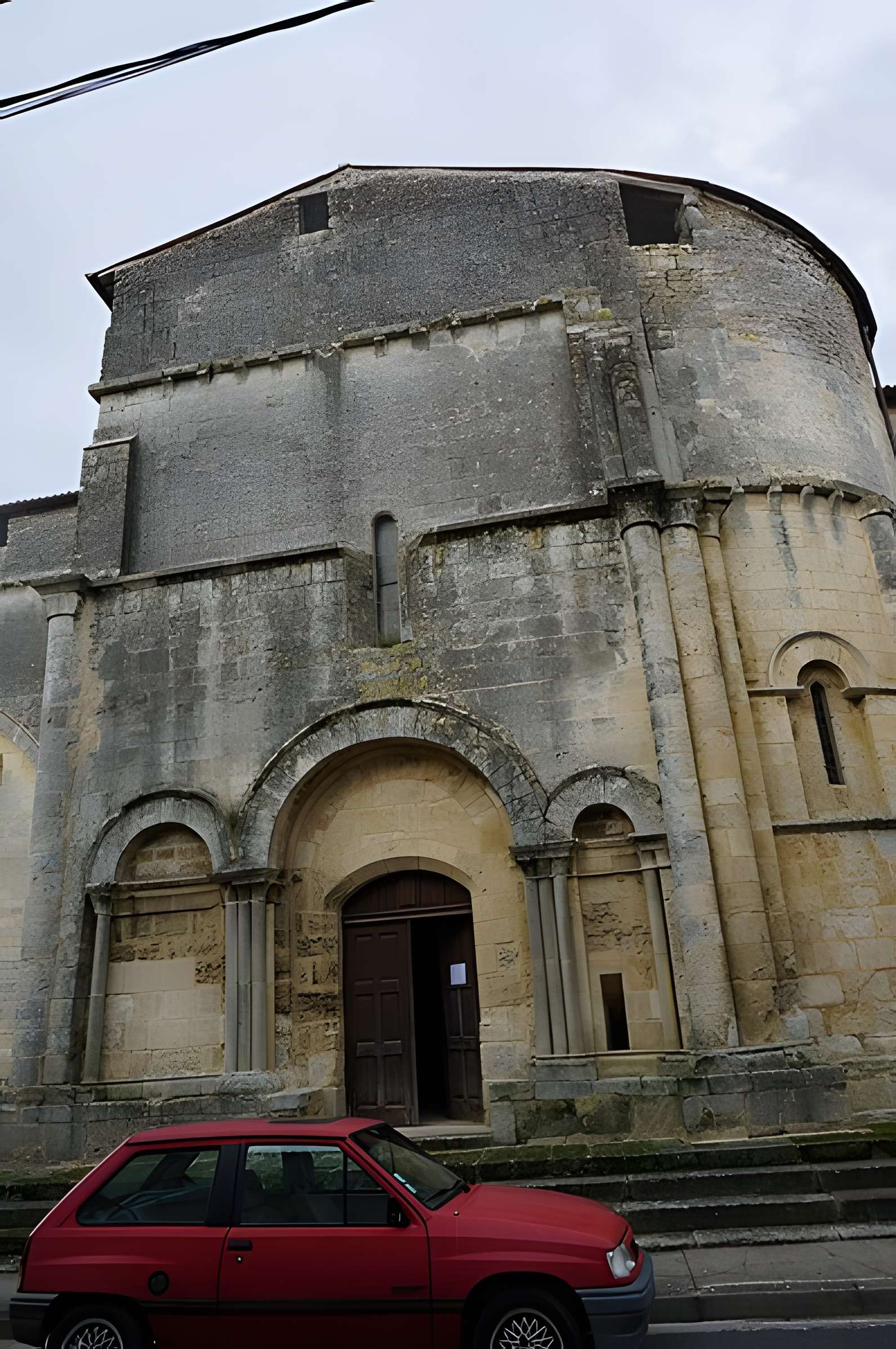 Église Saint-Pierre de Gémozac