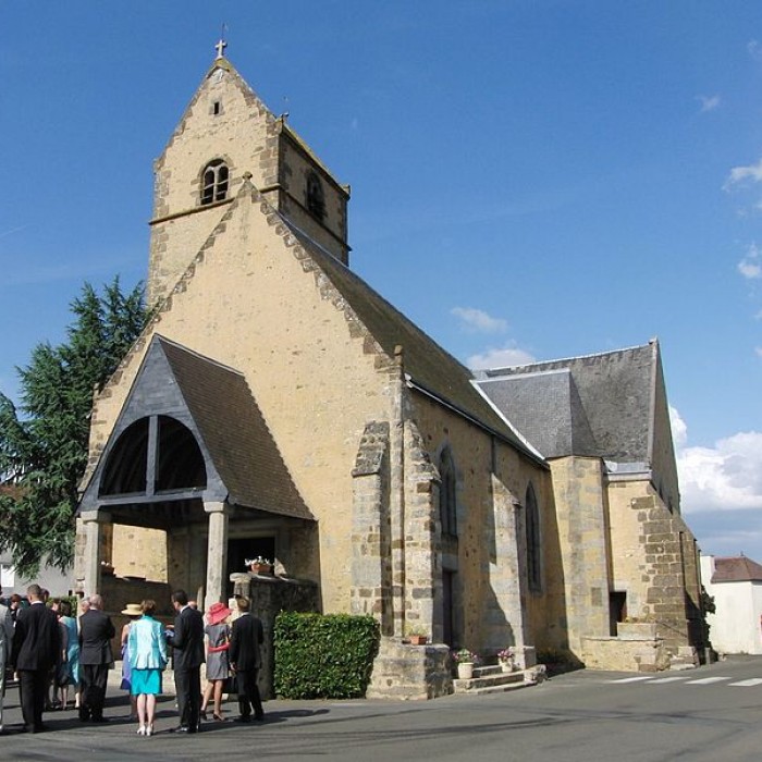 Photo de Église Saint-Pierre de Gesnes-le-Gandelin