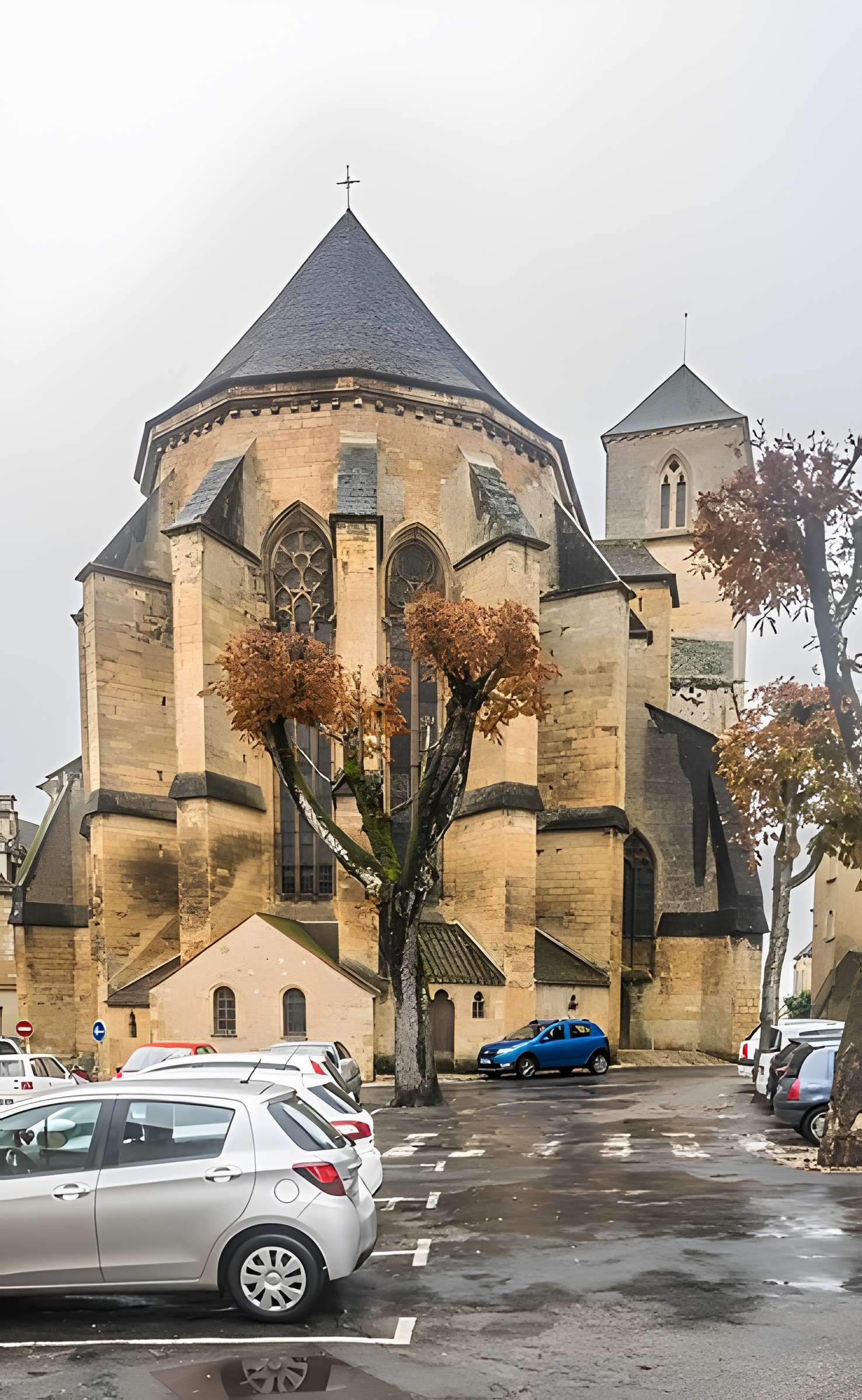 Église Saint-Pierre de Gourdon