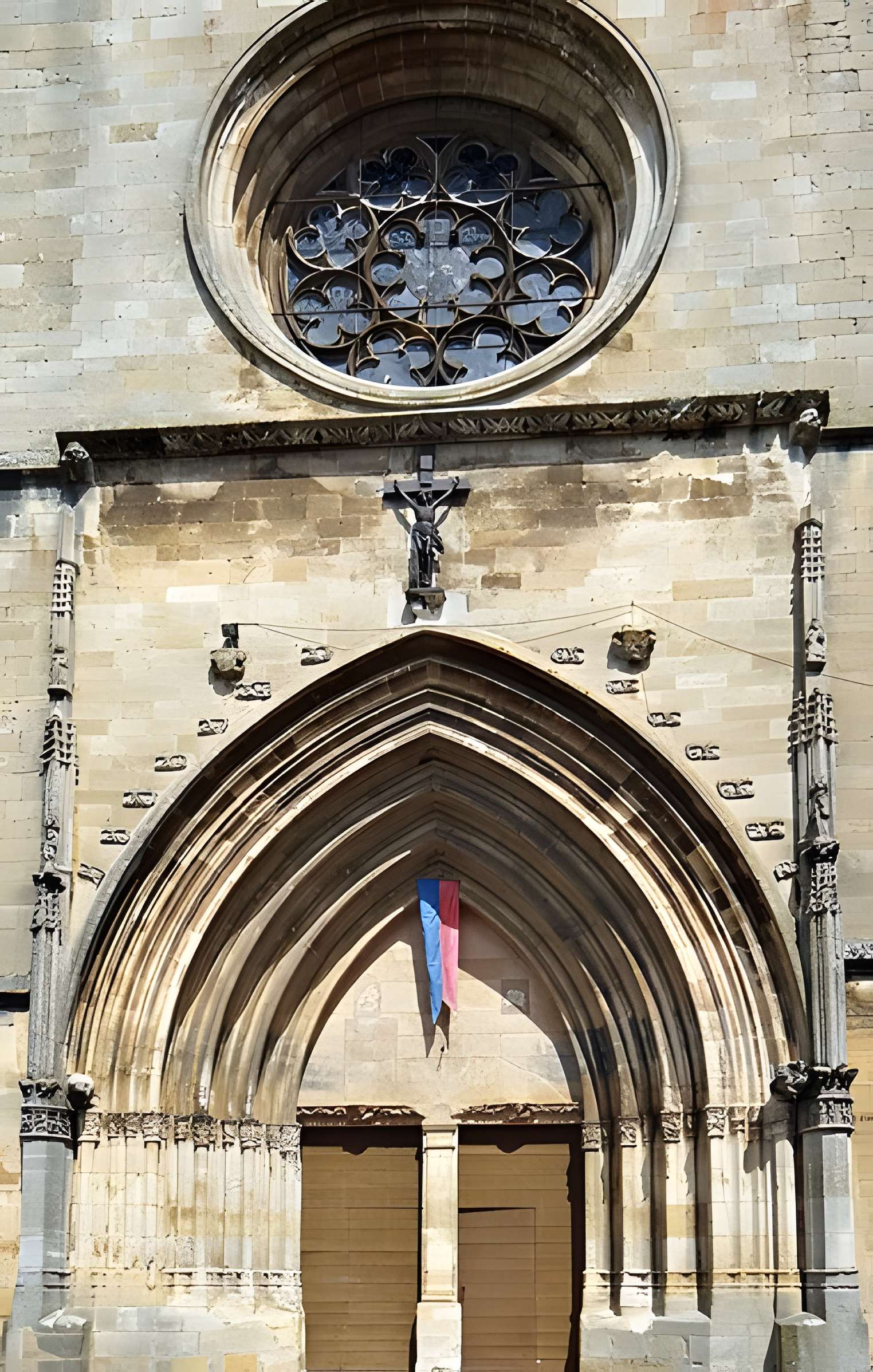 Église Saint-Pierre de Gourdon
