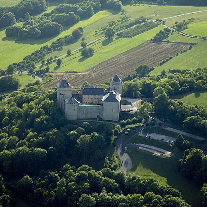 Photo de Ruines du château de Mensberg, dit aussi château de Malbrouck