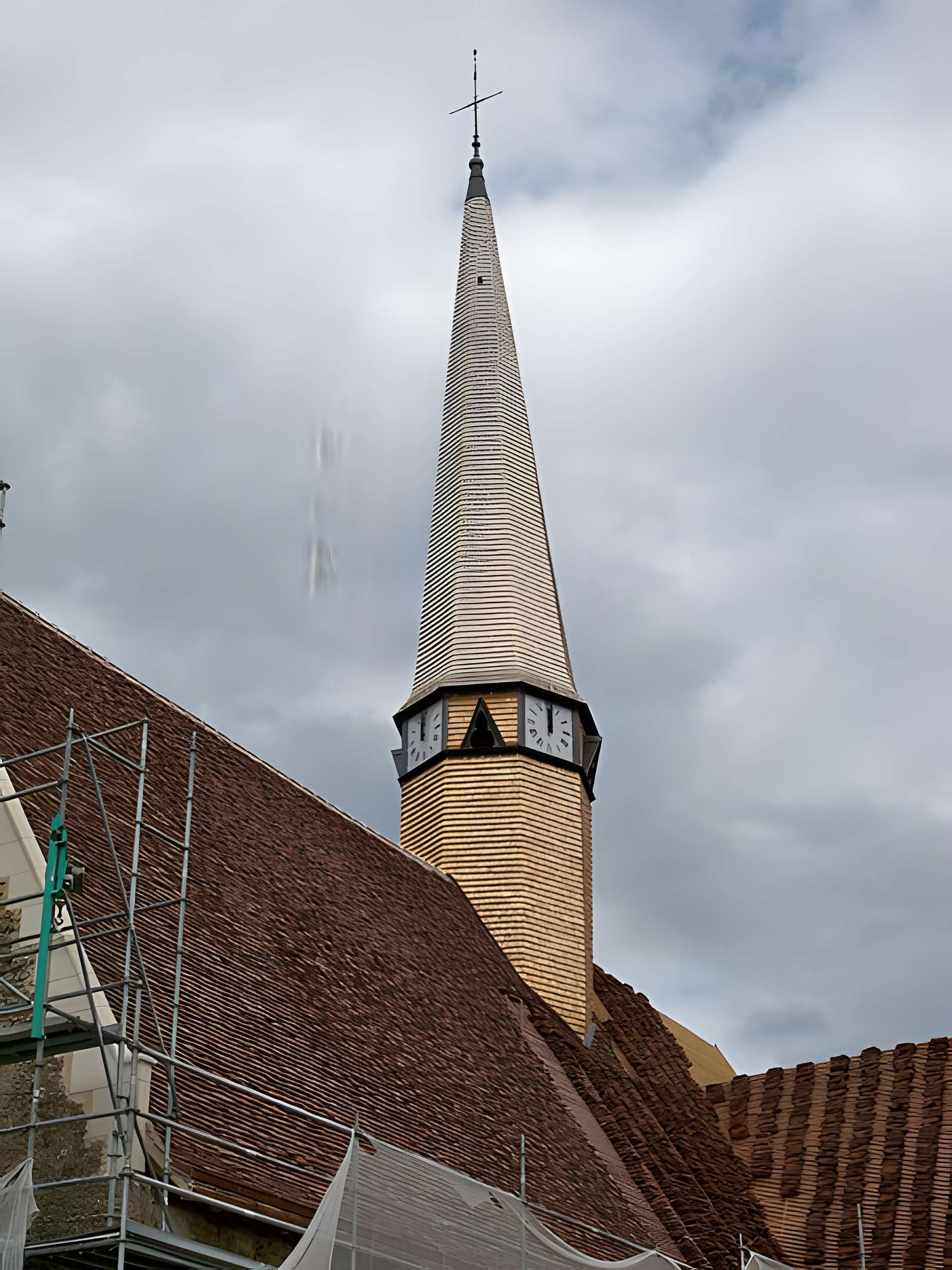 Église Saint-Pierre de Lavaré