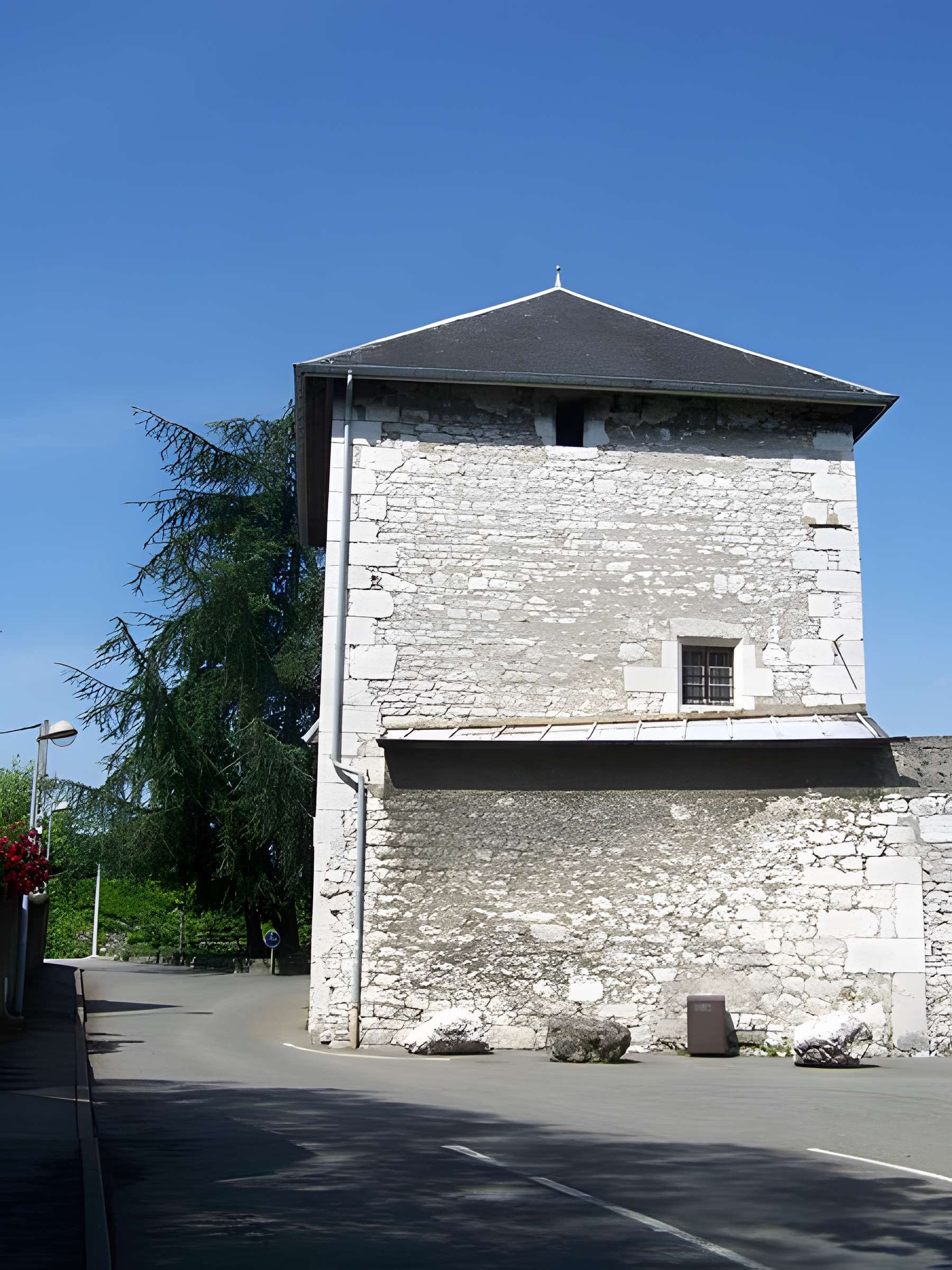 Église Saint-Pierre de Lémenc