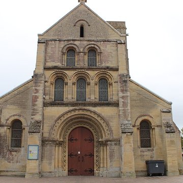 Église Saint-Pierre de Lion-sur-Mer