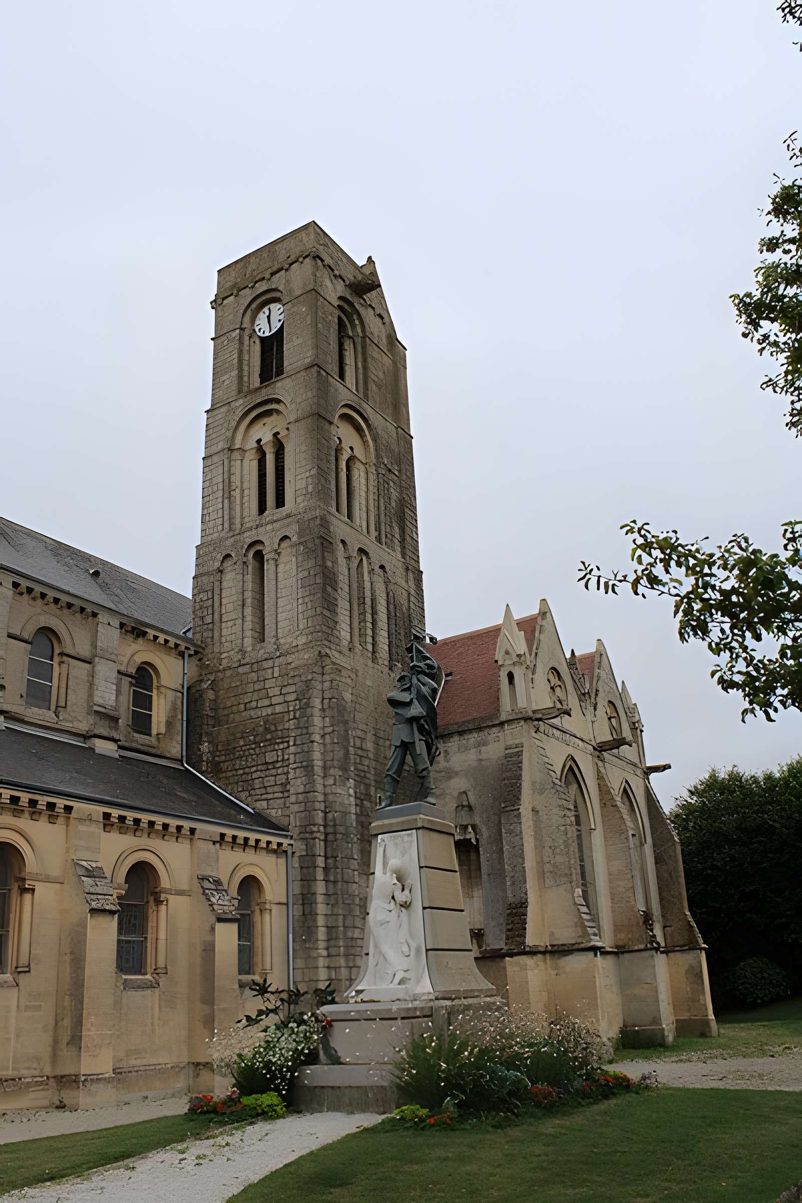 Église Saint-Pierre de Lion-sur-Mer
