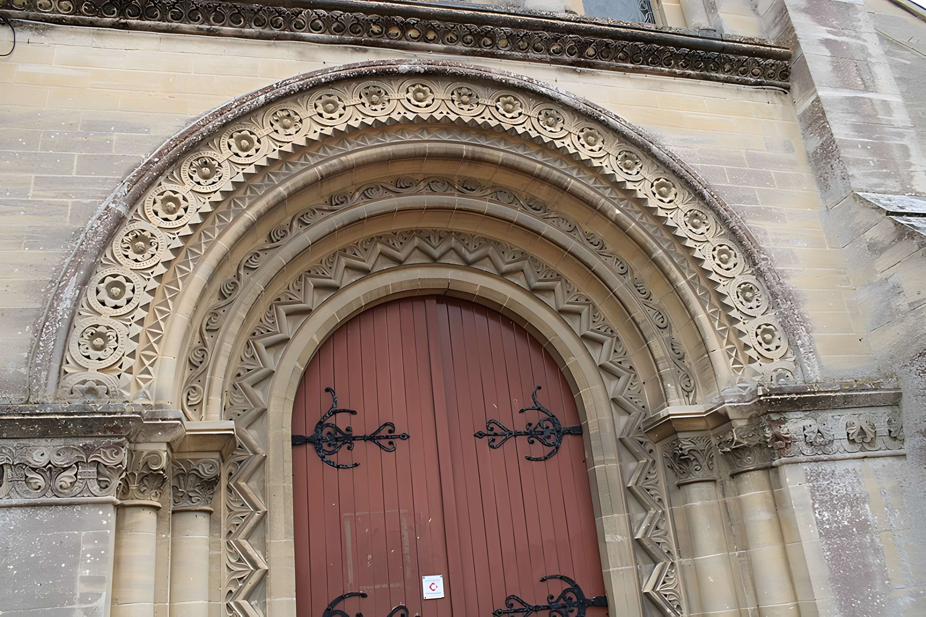 Église Saint-Pierre de Lion-sur-Mer