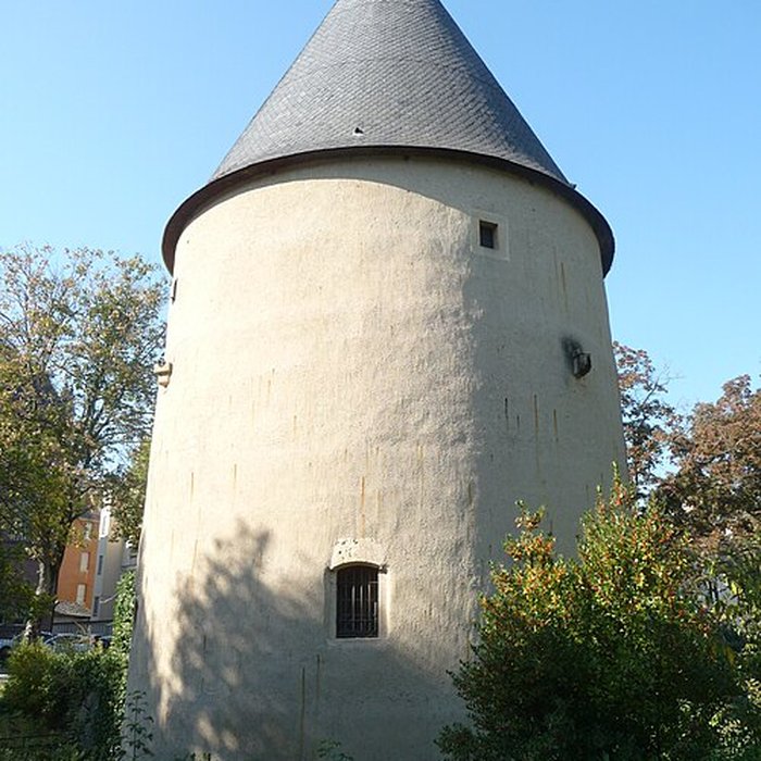Photo de Vestiges de lenceinte du Moyen-Age