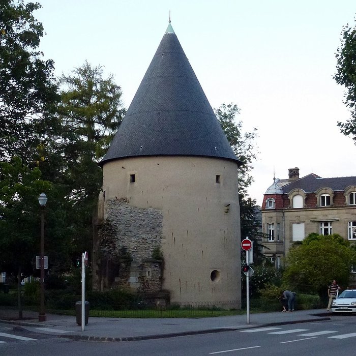 Photo de Vestiges de lenceinte du Moyen-Age