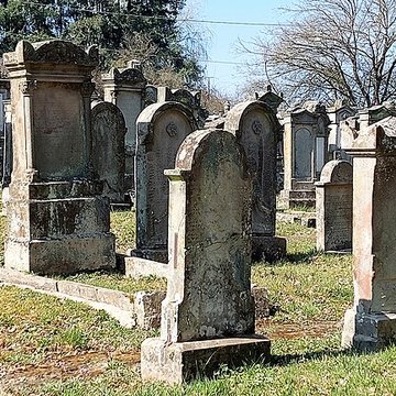 Vieux cimetière israélite