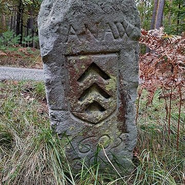 Anciennes bornes frontières des bans de Philippsbourg et dEguelshardt