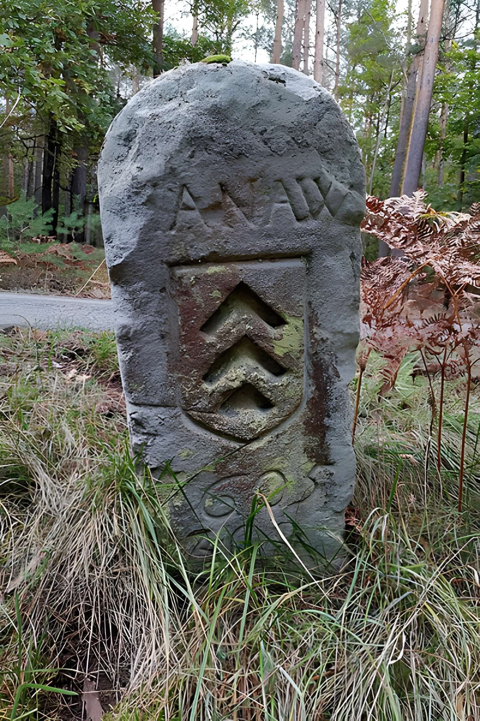 Anciennes bornes frontières des bans de Philippsbourg et d'Eguelshardt