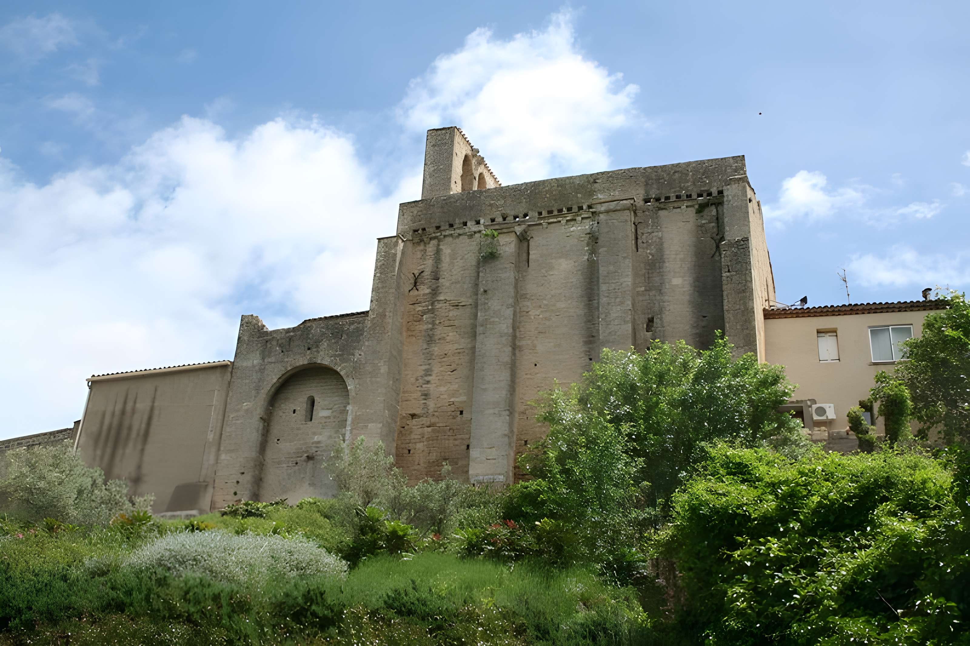 Église Saint-Pierre de Montbazin 
