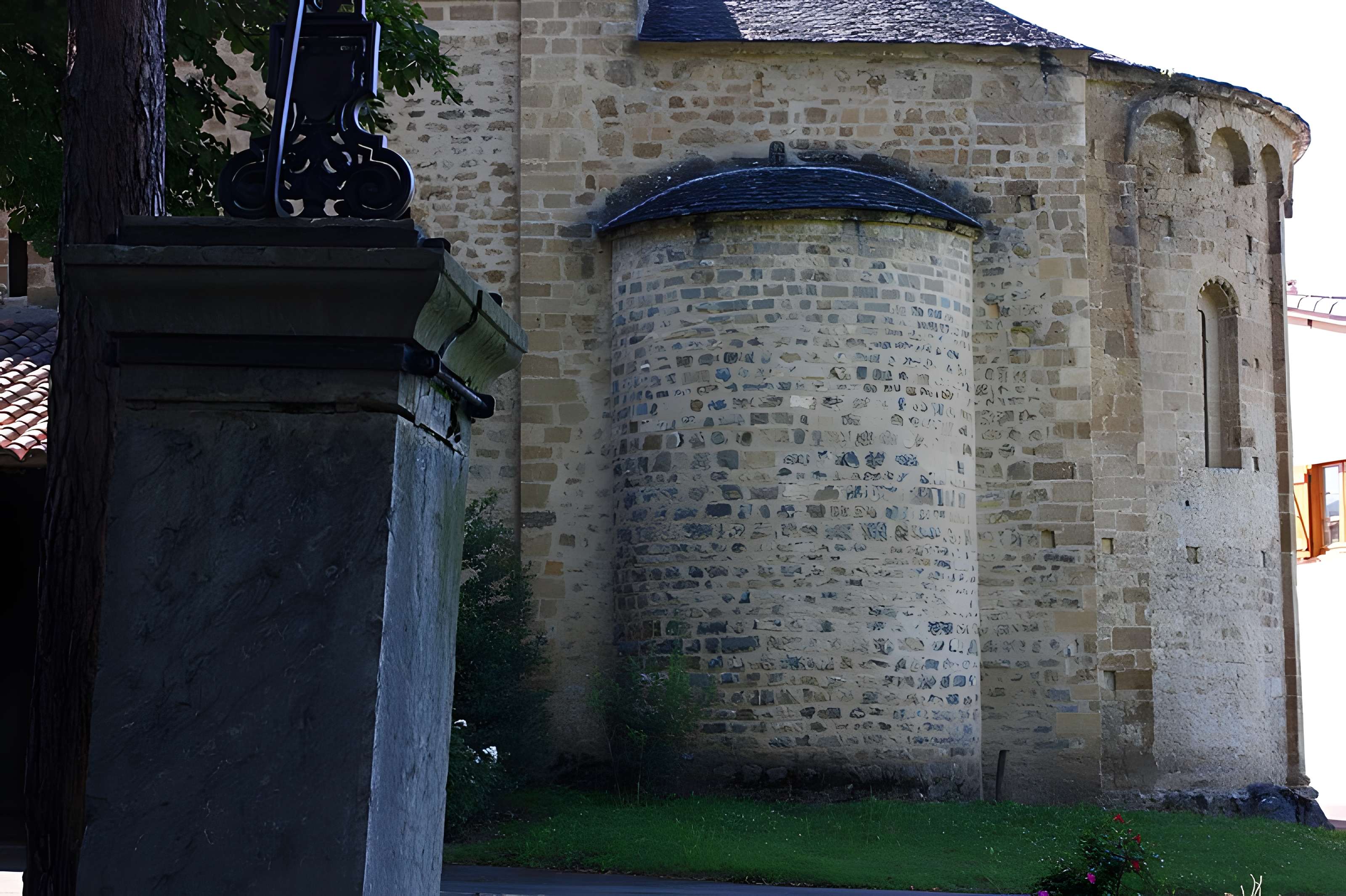 Église Saint-Pierre de Montgauch
