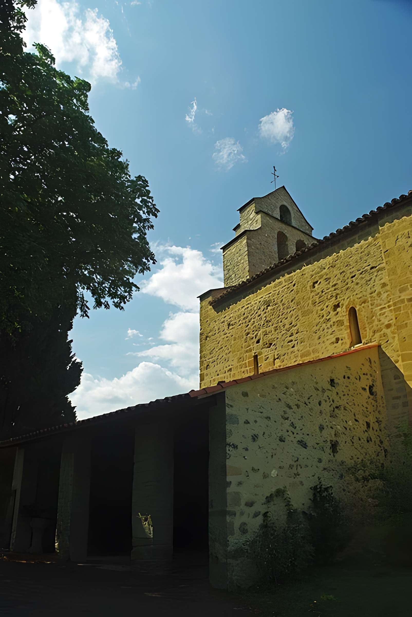 Église Saint-Pierre de Montgauch