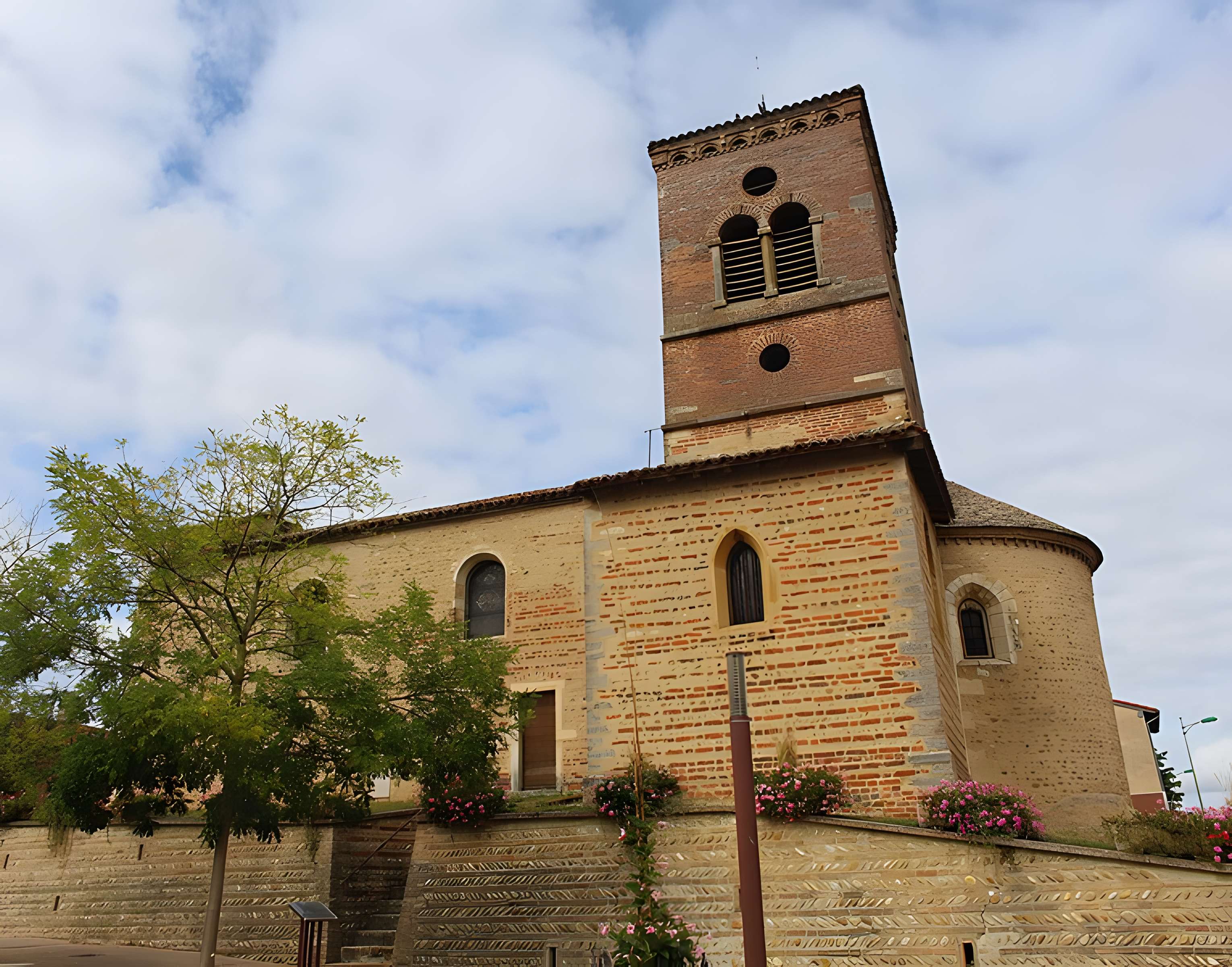 Église Saint-Pierre de Monthieux