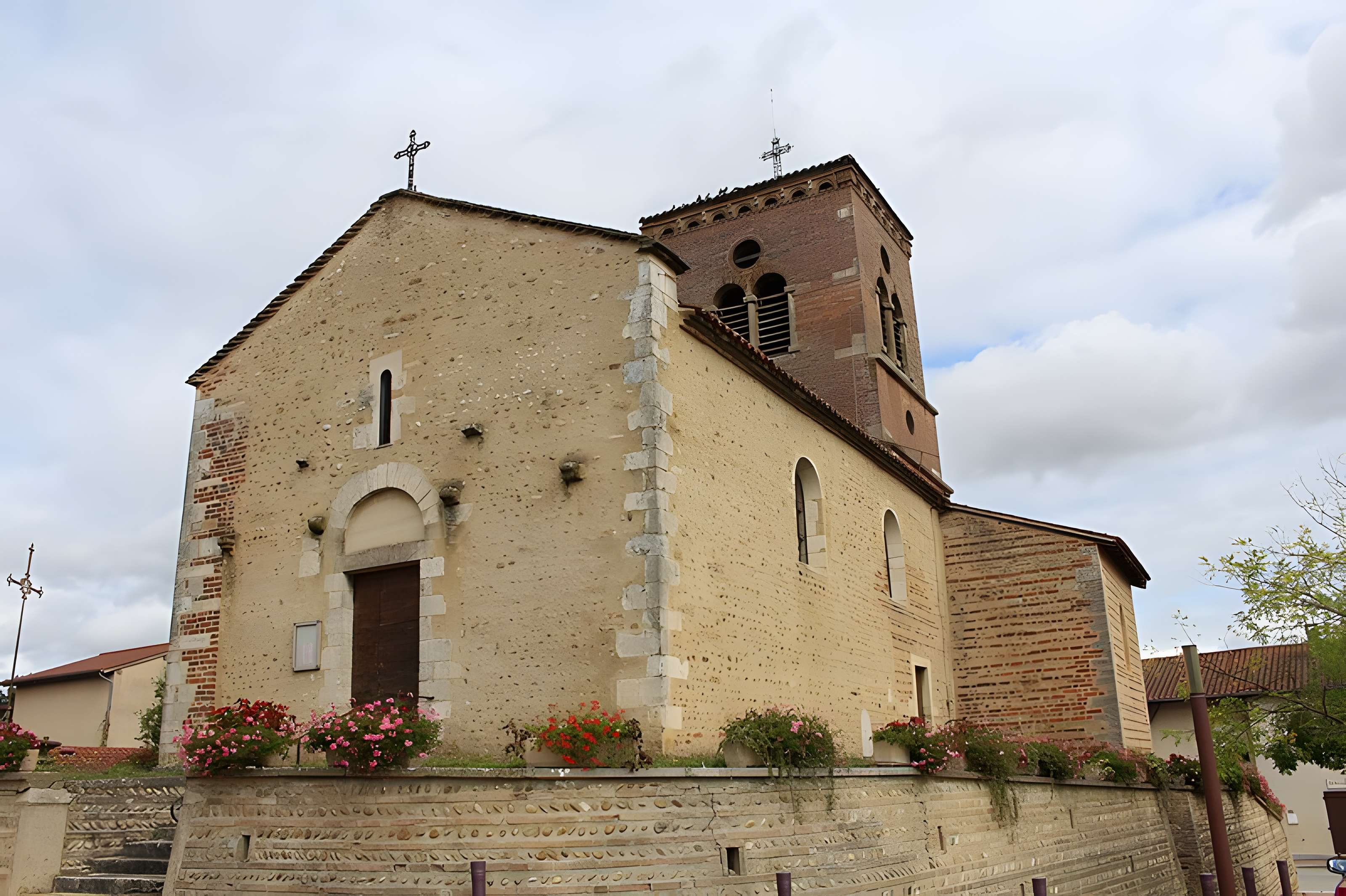Église Saint-Pierre de Monthieux
