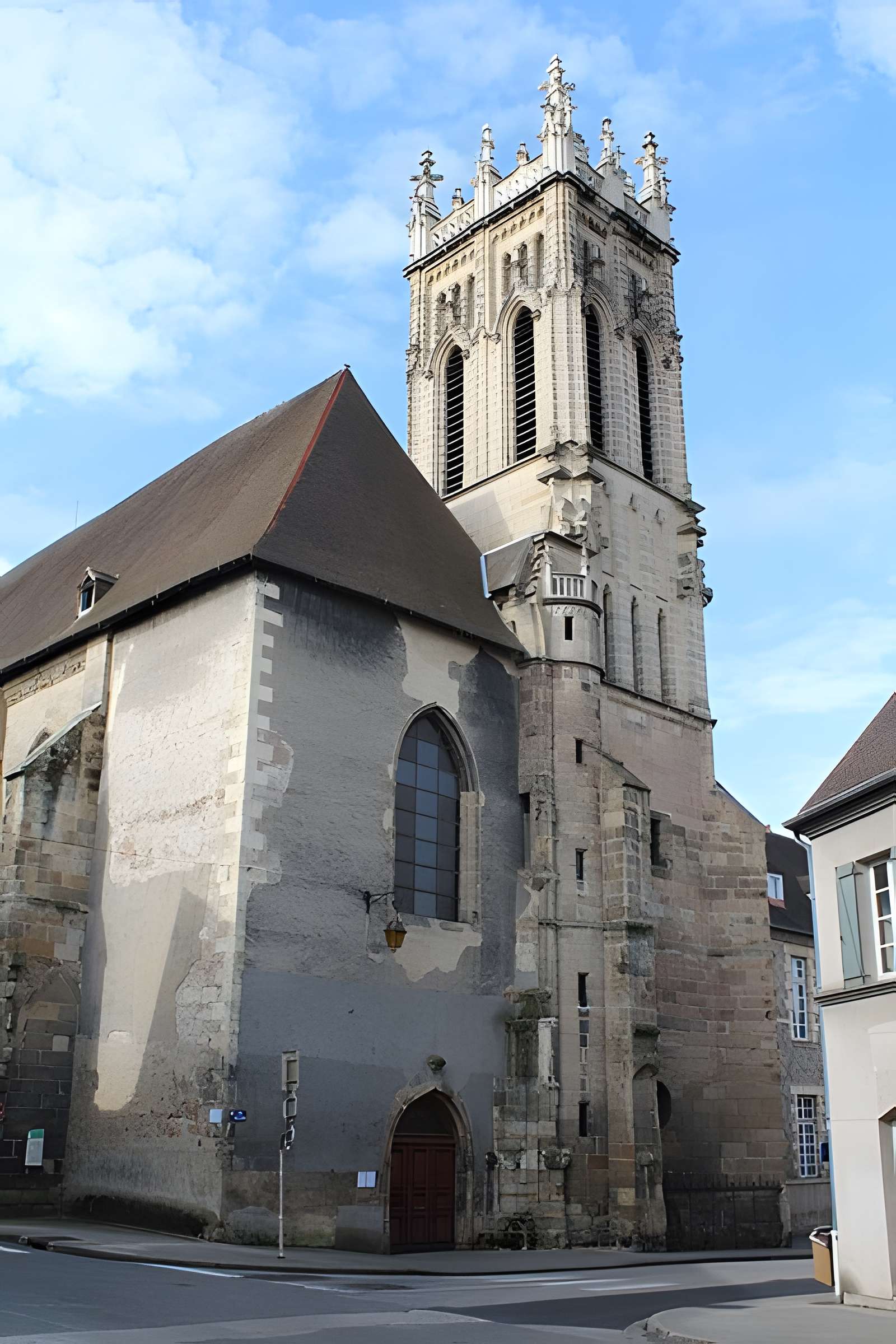 Église Saint-Pierre de Moulins