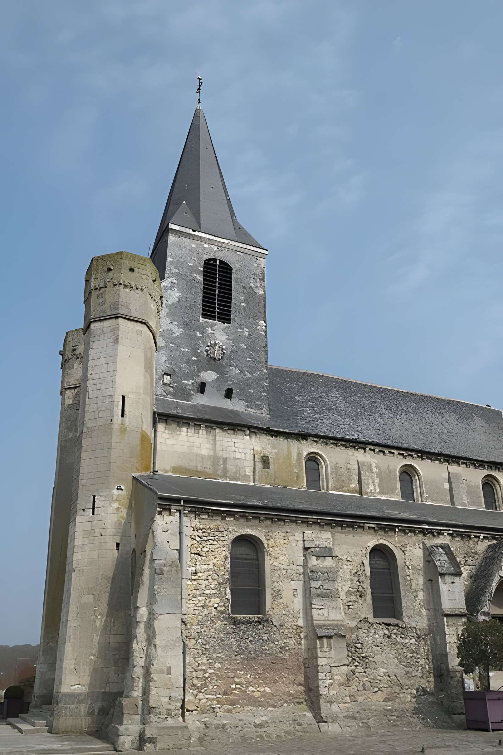 Église Saint-Pierre de Nanteuil-le-Haudouin