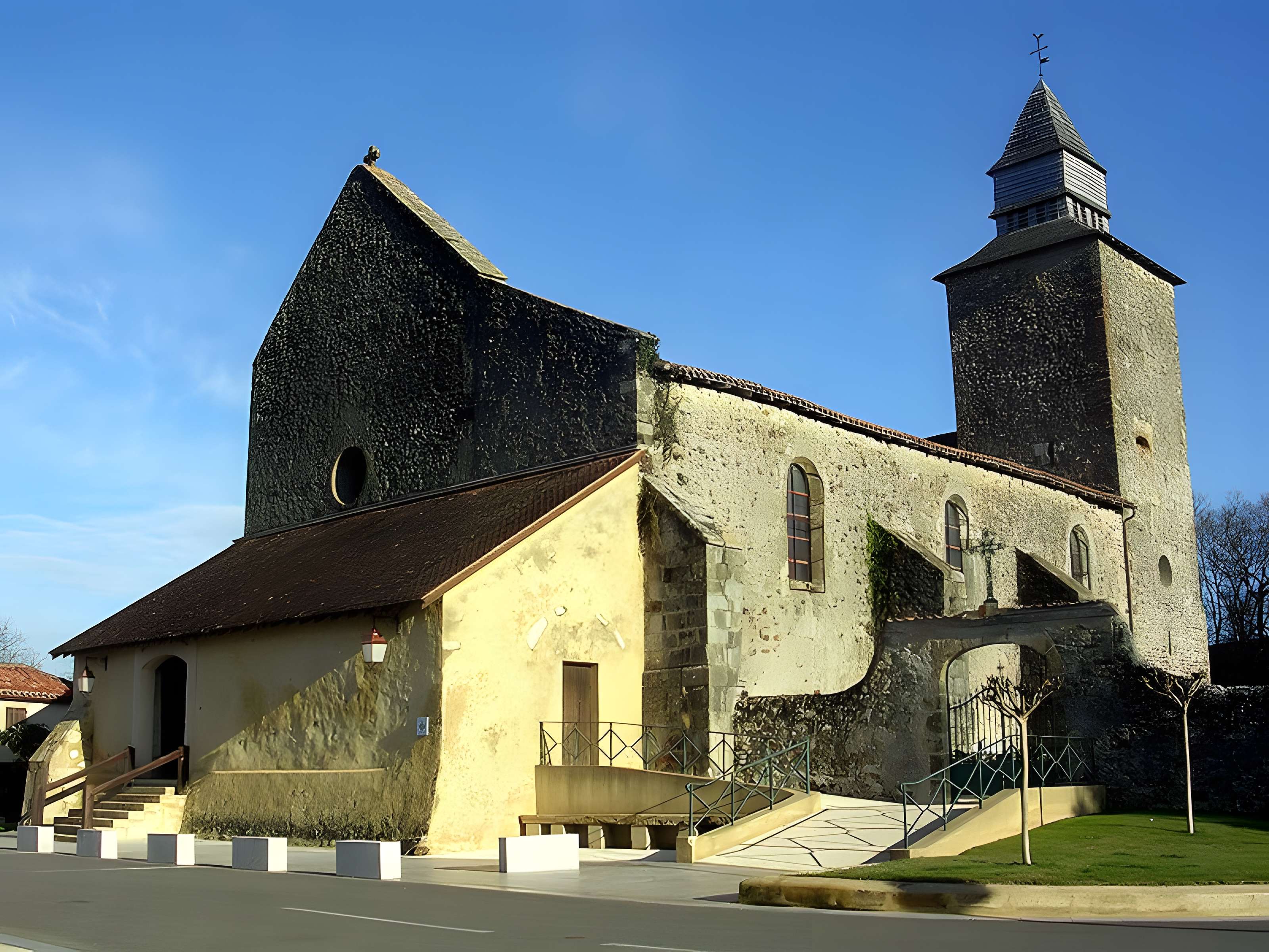 Église Saint-Pierre de Nerbis 