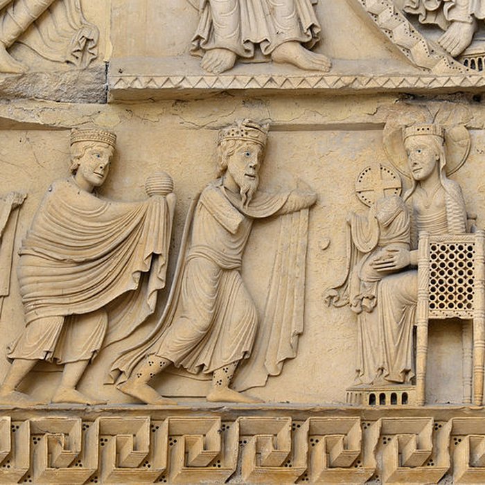 Photo de Eglise priorale Sainte-Croix