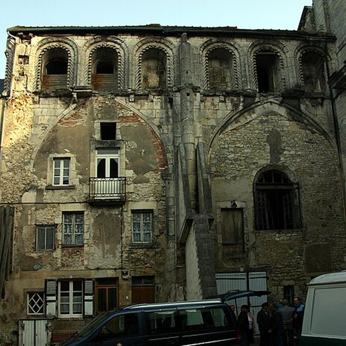 Photo de Eglise priorale Sainte-Croix