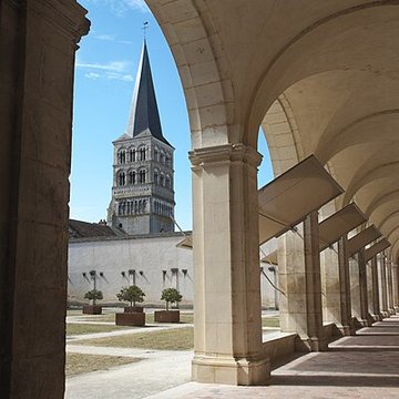 Eglise priorale Sainte-Croix