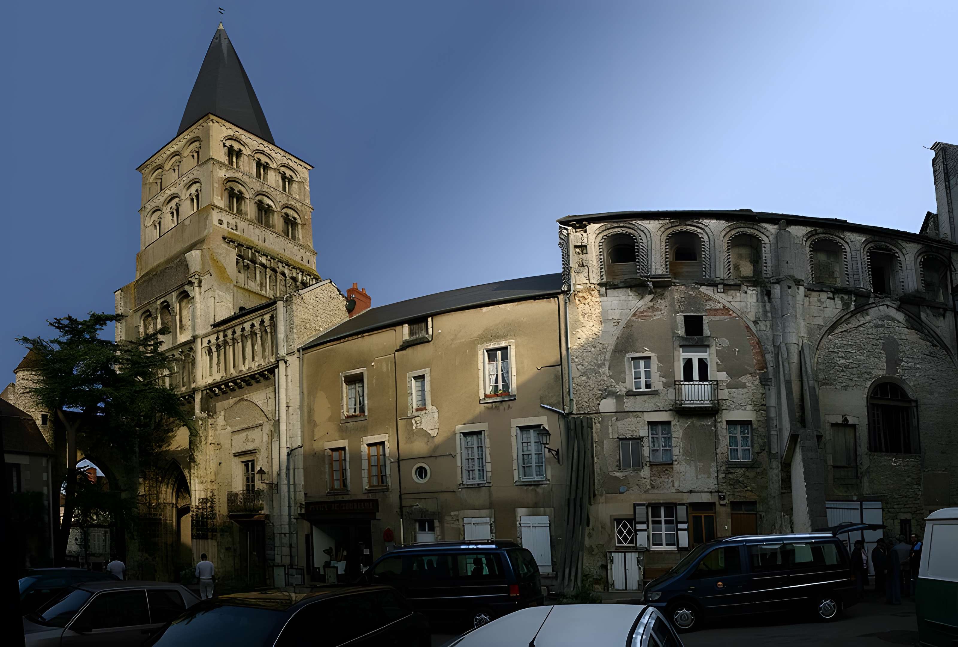 Eglise priorale Sainte-Croix