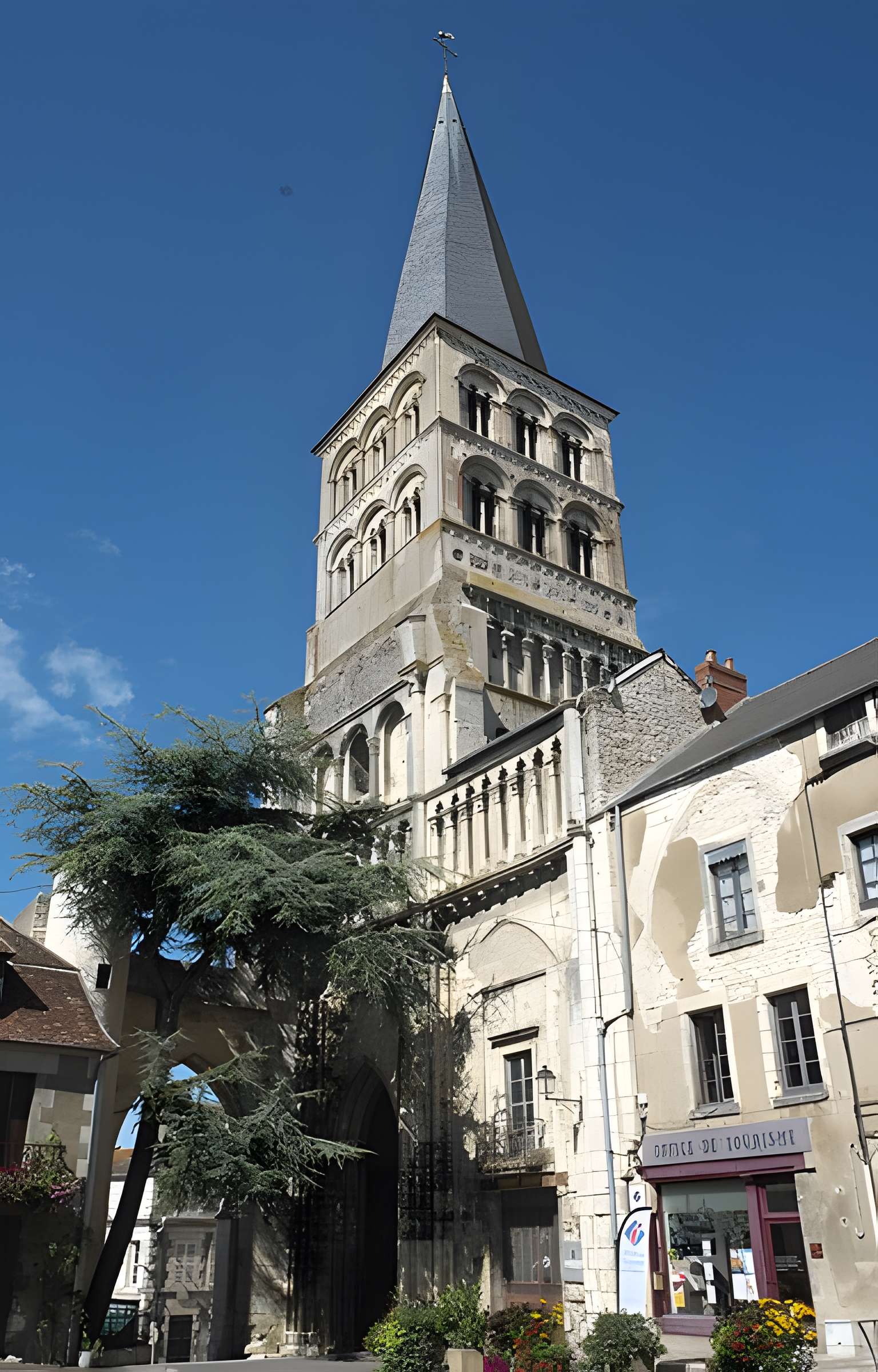 Eglise priorale Sainte-Croix
